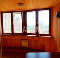 Отделка балконов деревянной вагонкой 36