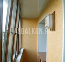 Отделка балконов пластиковыми панелями 58