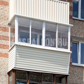 Сколько стоит обшить балкон пластиковыми панелями?