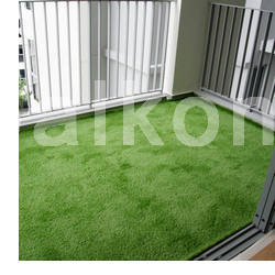 Отделка ковролином пола балкона и лоджии искусственный газон   - «Альянс Спецстрой» -  